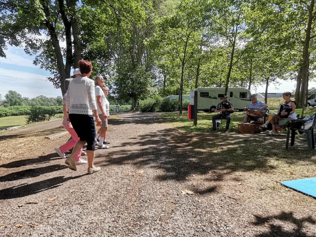 Camping De Νεβέρ Εξωτερικό φωτογραφία
